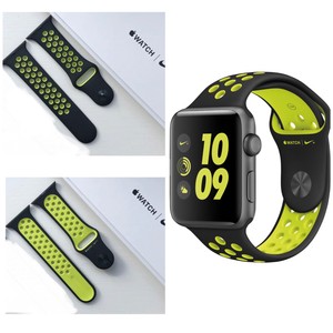 nike sport band black volt