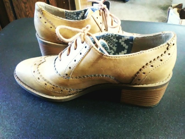 Jellypop 6.5M Women's Caressa Oxfords Shoes Light Tan Dress Heels Lace Up Lug | eBay