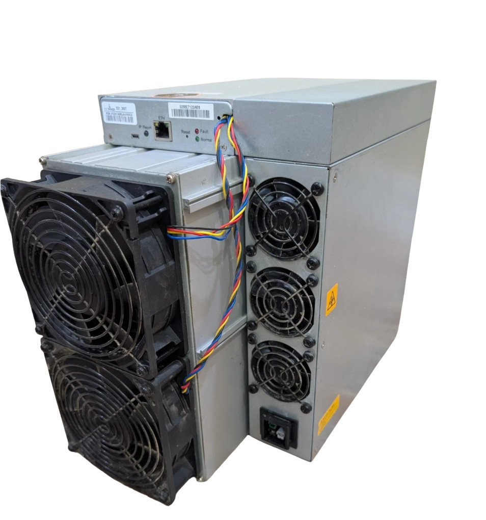 Bitmain Antminer S21 200Th 200 17.5j/t BTC miner IN HAND - USA SHIP