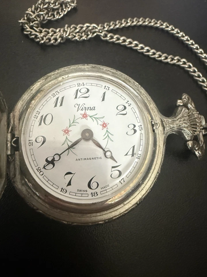 Reloj de Bolsillo Antiguo VIRNA Raro De Colección Cuerda con Llave, Hecho en Suiza Funciona Foto 3 de 4