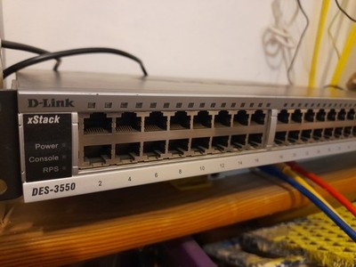 D LINK DES 3550 50 Port Vitual Stack Switch - 2 GBIT TP Combo Ports