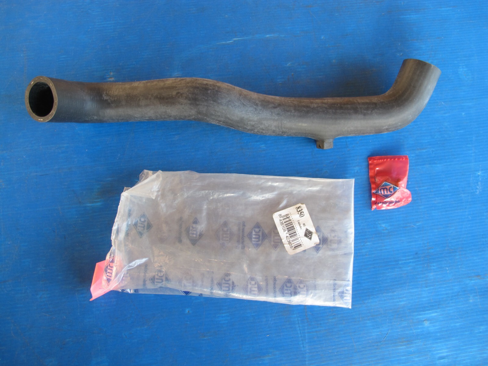 Durite supérieure de radiateur haute pression anti-craquelure pour Ford Courier III