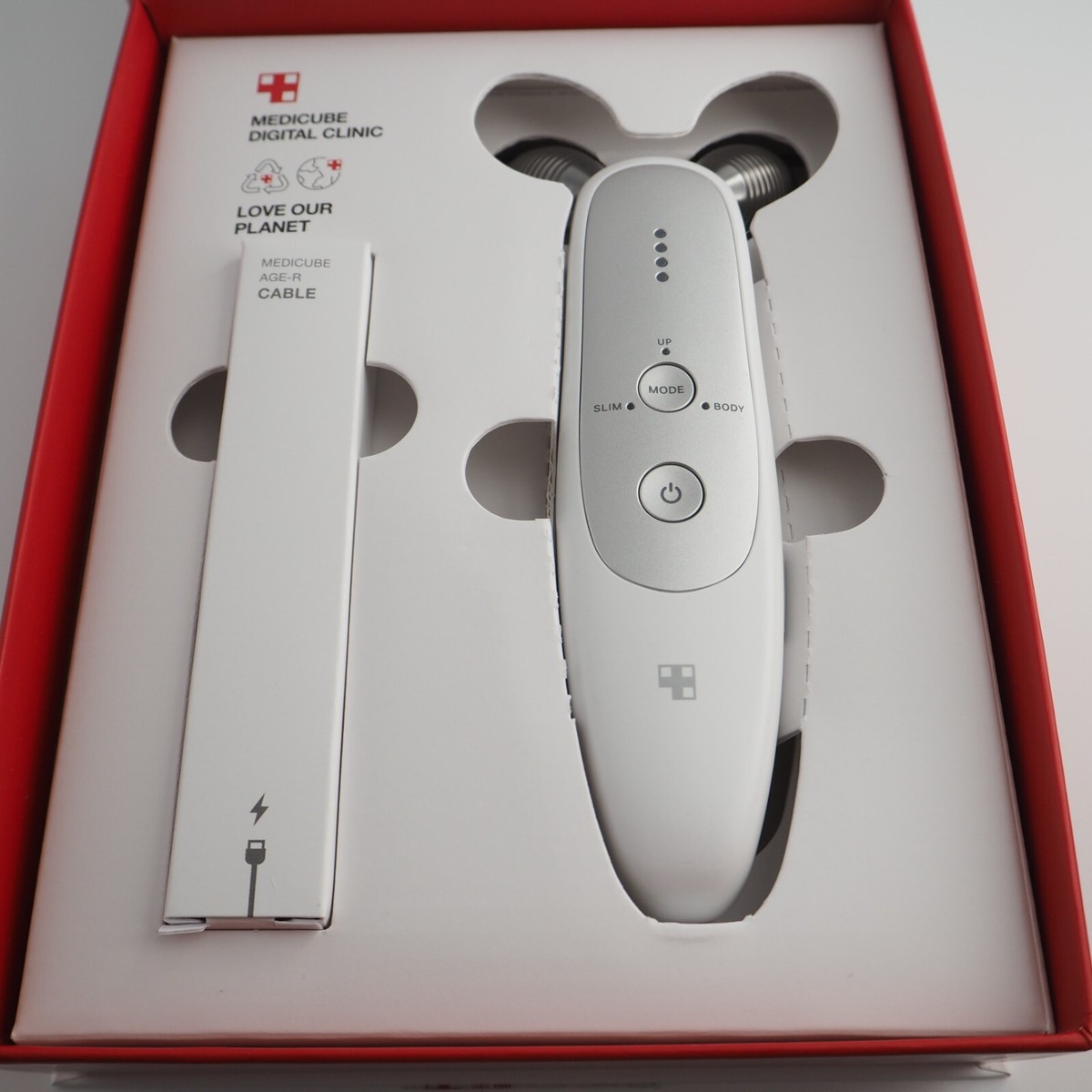Near Mint] Medicube Age-R Derma EMS Shot Face Massager