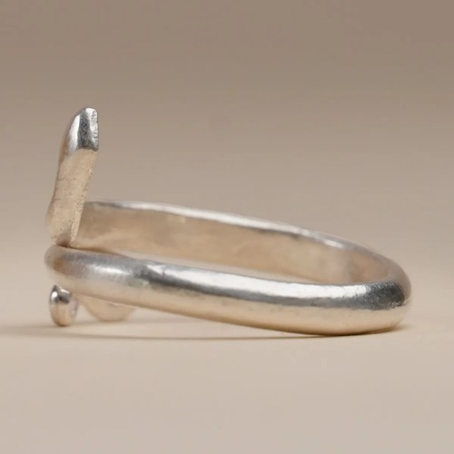 Isha Life Snake Ring Consecrated Silver Ring sadhguru (Snake Ring/Sarpasutra)-M - Picture 4 of 9