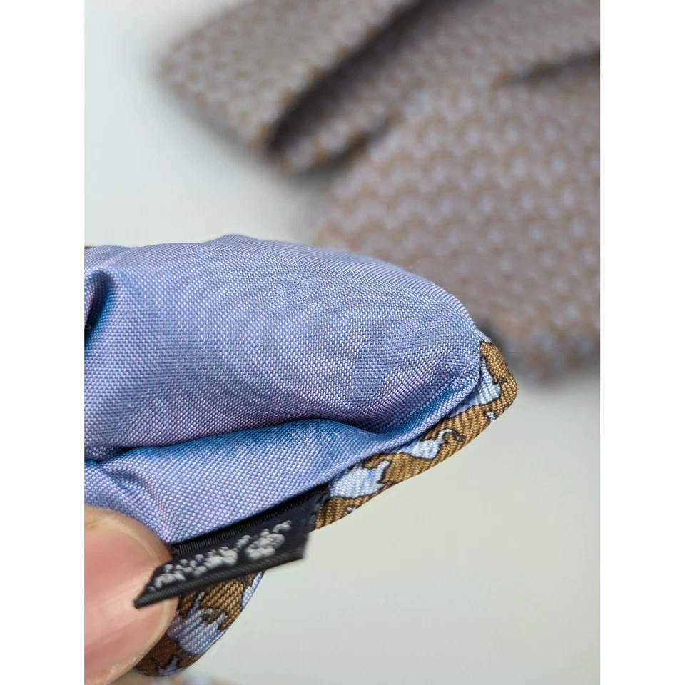 Corbata de seda para hombre Jim Thompson estampado de elefante tostado elegante clásica Foto 2 de 4