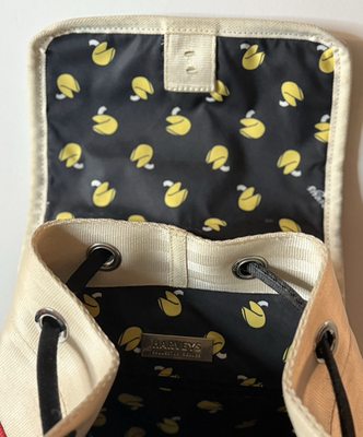 Harveys Lucky Kitty Maneki-Neko Cat Seatbelt Backpack Purse  display picture 3