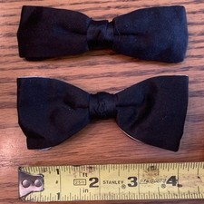 Men s Black Satin Solid Pretied Clip-On Bow Ties Standard/Classic Lot of 2