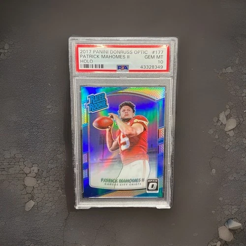 2017 Optic Holo Prizm #177 Patrick Mahomes II RC Rookie PSA 10 Pop 808 Hof Bound