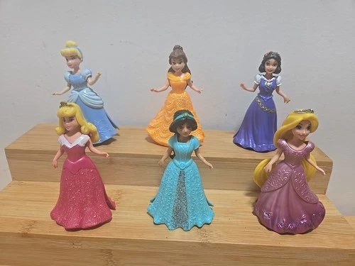 Lot of 6 Polly Pocket Disney Princess Magic Clip Dolls  Jasmine Snow White Belle
