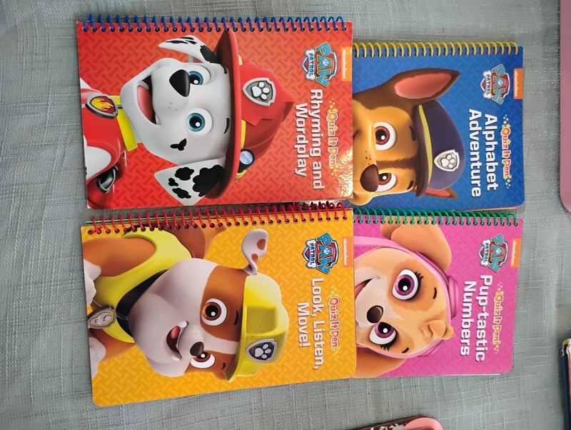 Nickelodeon PAW Patrol Quiz-It Pen Activity Books Set of 4