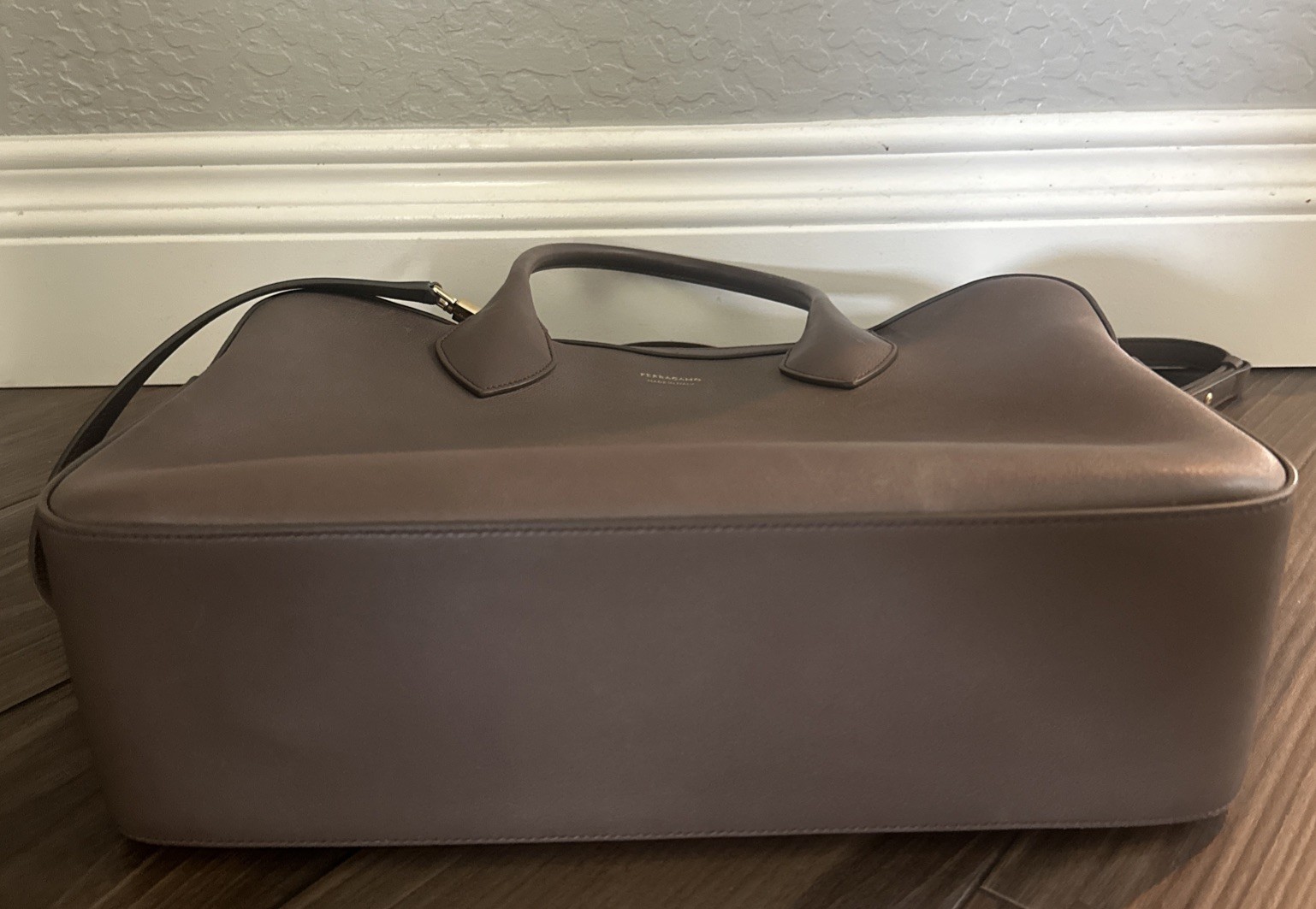 FERRAGAMO Stella Clay Leather Top Handle Bag New image 7