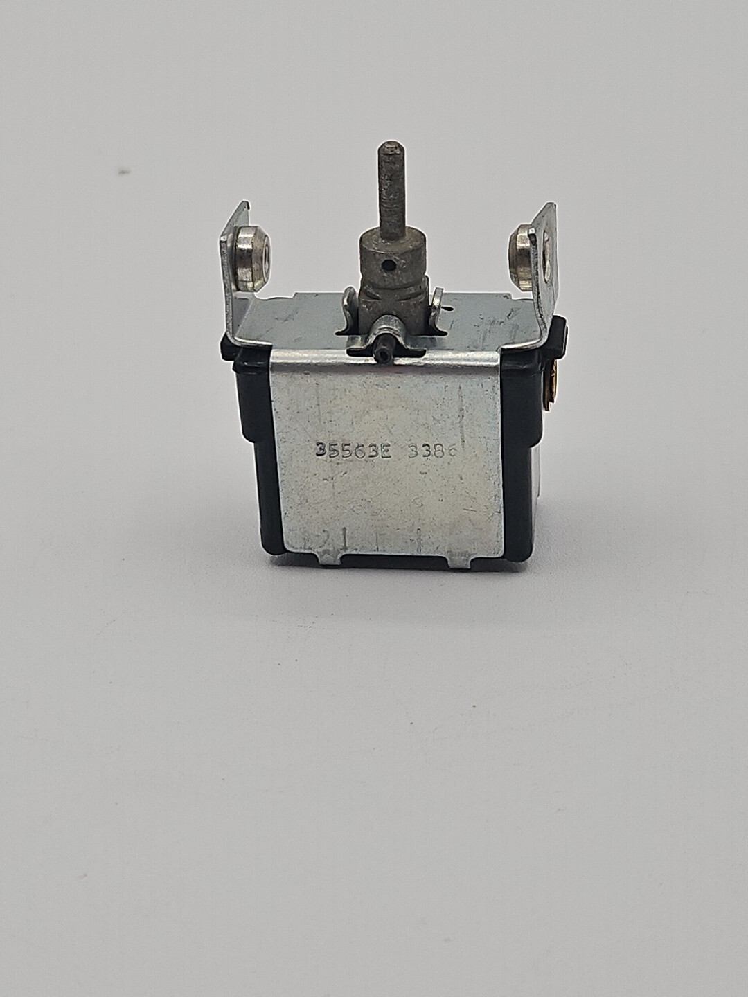 BENTLEY & ROLL ELECTRIC WINDOW LIFT SWITCH (UD11788)