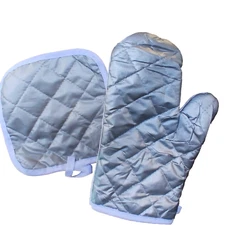 2 Piece set Oven Mitt & Pot Holder  Kitchen chrome / silver & white