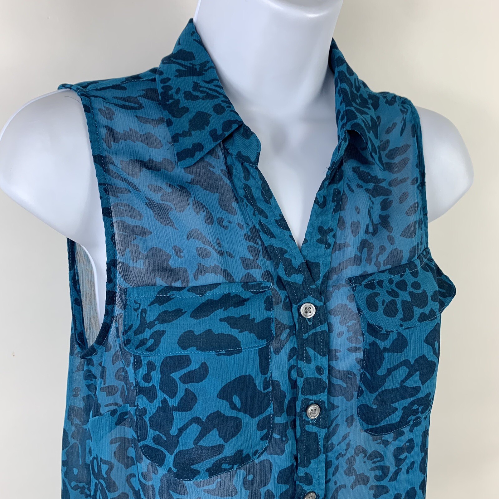 Gap Button Down Shirt Women's XS Sleeveless Chiffon Sheer Lightweight Casual