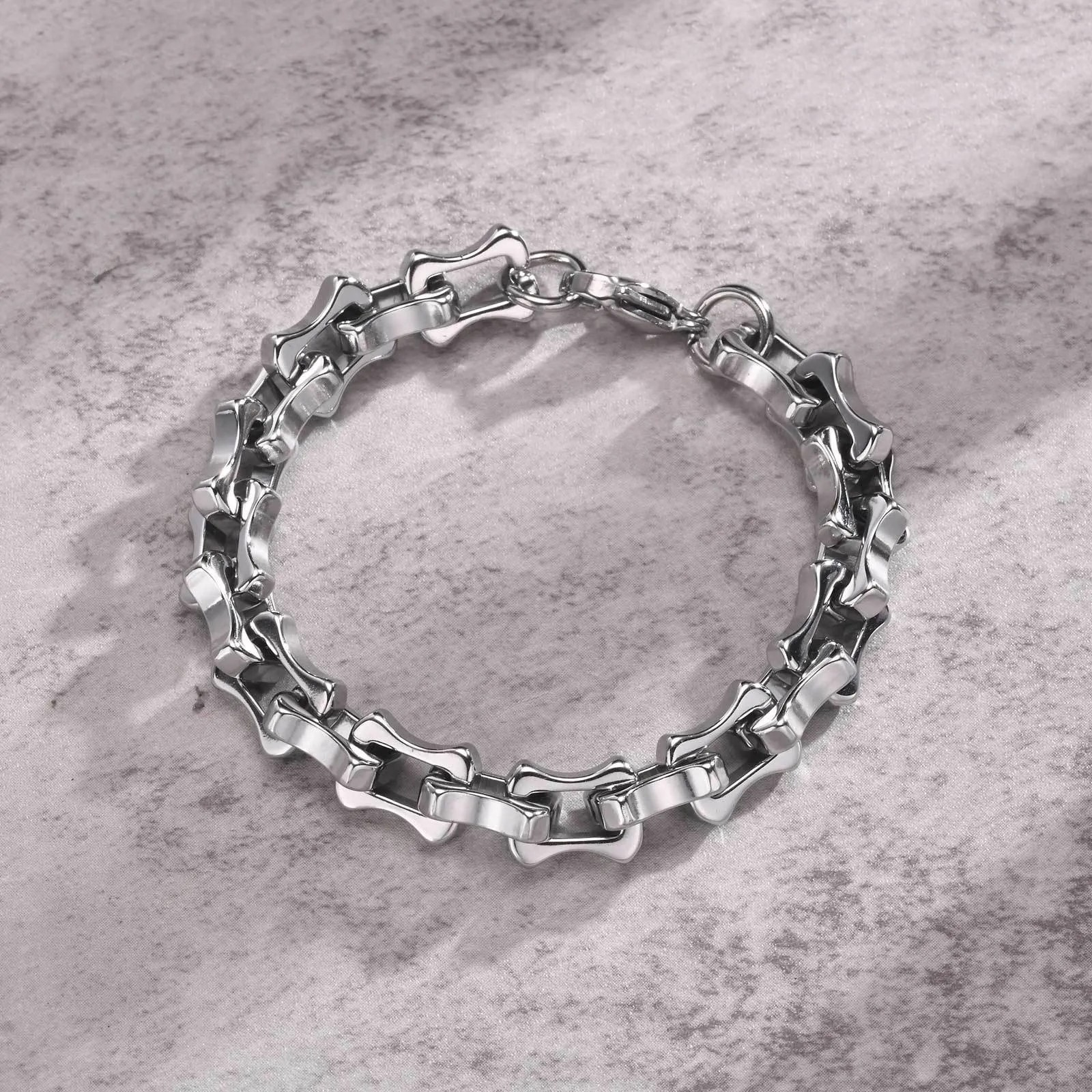 Stylish Stainless Steel Bracelet - Unique Chain Design, High-Quality Finish
