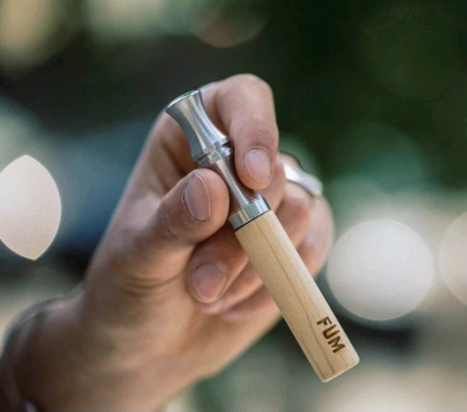 3 Füm Journey viene con dispositivo de aire con tres sabores con núcleos a base de plantas Foto 3 de 4