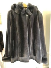 Genuine! Sheared Beaver W/chinchilla Trim & Hood. Dark Gray, Pockets, Large