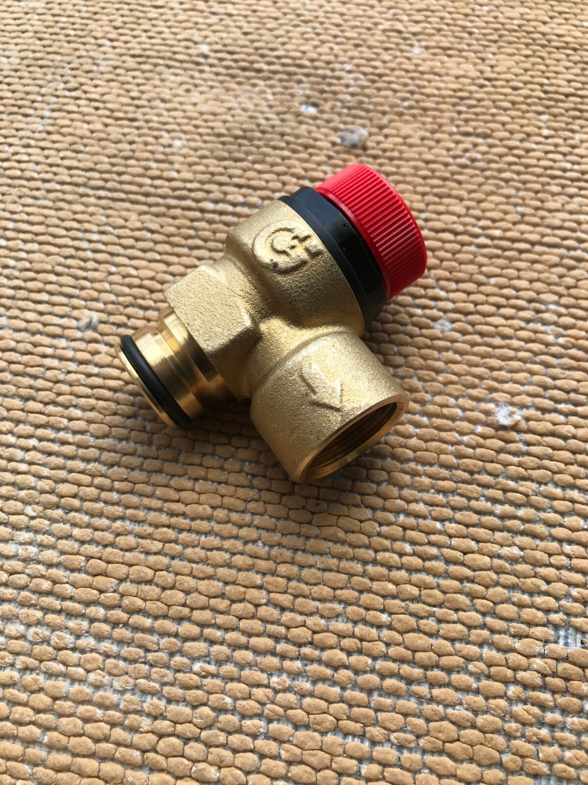 CALEFFI PRESSURE RELIEF VALVE BRAND NEW