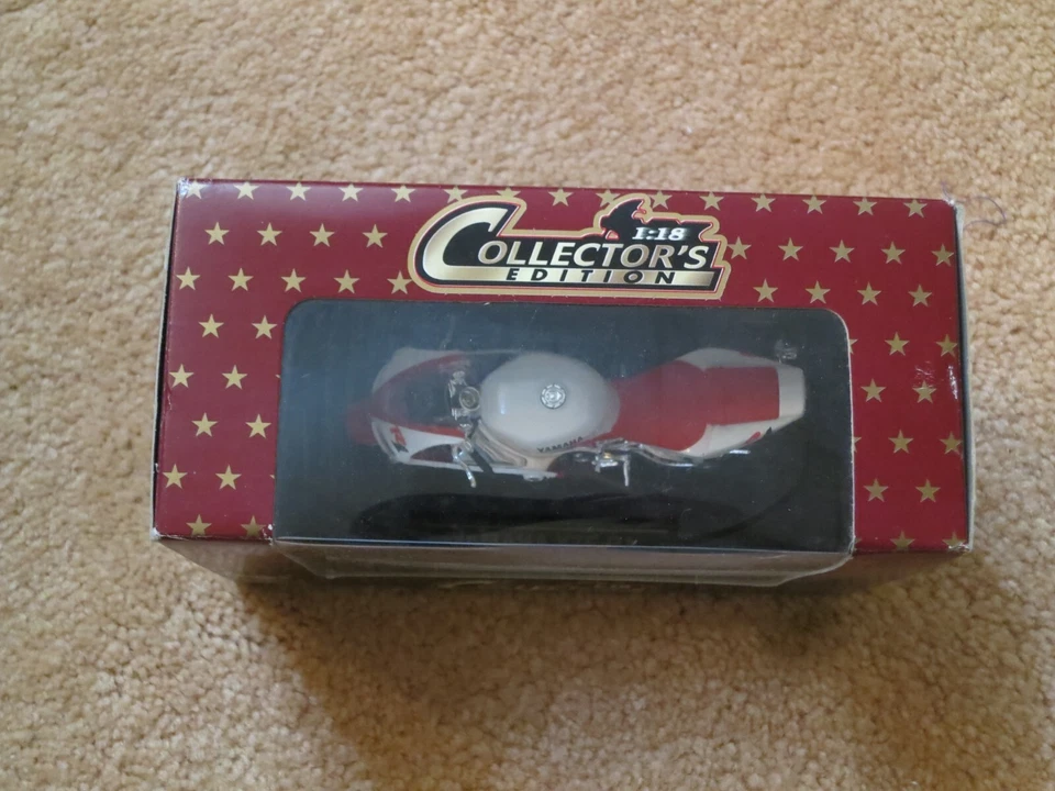 ROAD SIGNATURE Yamaha YZF-R1 1:18 Die-Cast Motorcycle BRAND NEW - Image 2 of 4