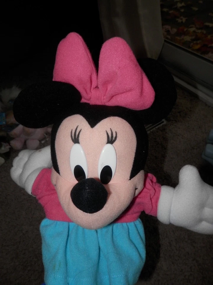 Peluche marioneta de mano Disney Minnie Mouse 11" Foto 3 de 3