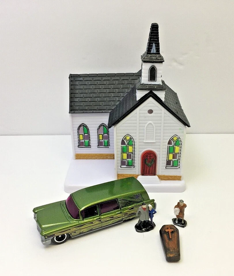 MATCHBOX Green Metallic 63 Cadillac Hearse, Coffin & Mourners,Diorama,Man Cave!! - Image 3 of 4
