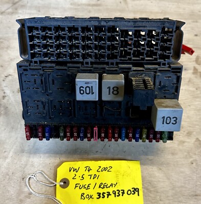 VW Volkswagen Transporter T4 Golf Mk2 Mk3 CE2 Fuse box Relay Board 357937039