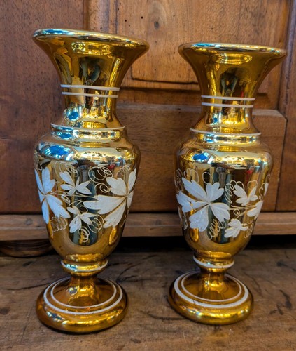 Paar traumhafter Bauernsilber Biedermeier Glas Vasen vergoldet bemalt