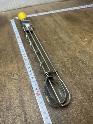 Batteur cuisine fouet Ustensile old tool outil ancien Réf n° 26/924 - Photo 1/4