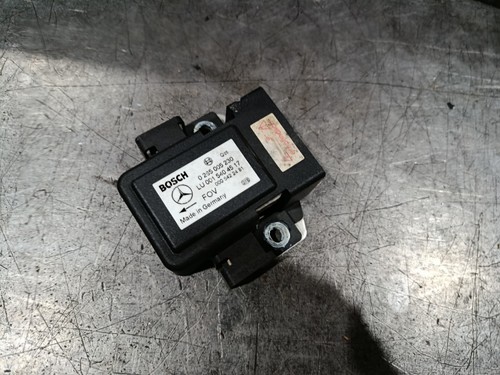 Mercedes-Benz W215 C215 W220 ESP Steuergerät Drehraten Sensor A0015404517