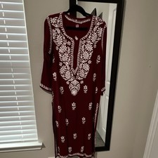 Maroon and White Embroidered Women's Kurta Floral Pattern, Size 42