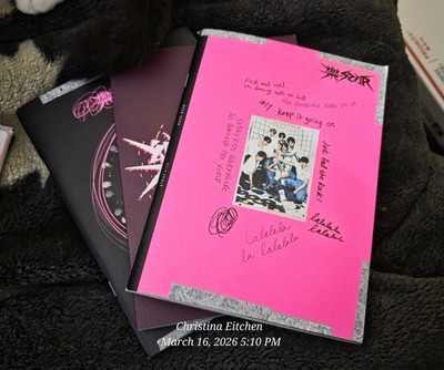 K-Pop STRAY KIDS Rock Star Album Bundle