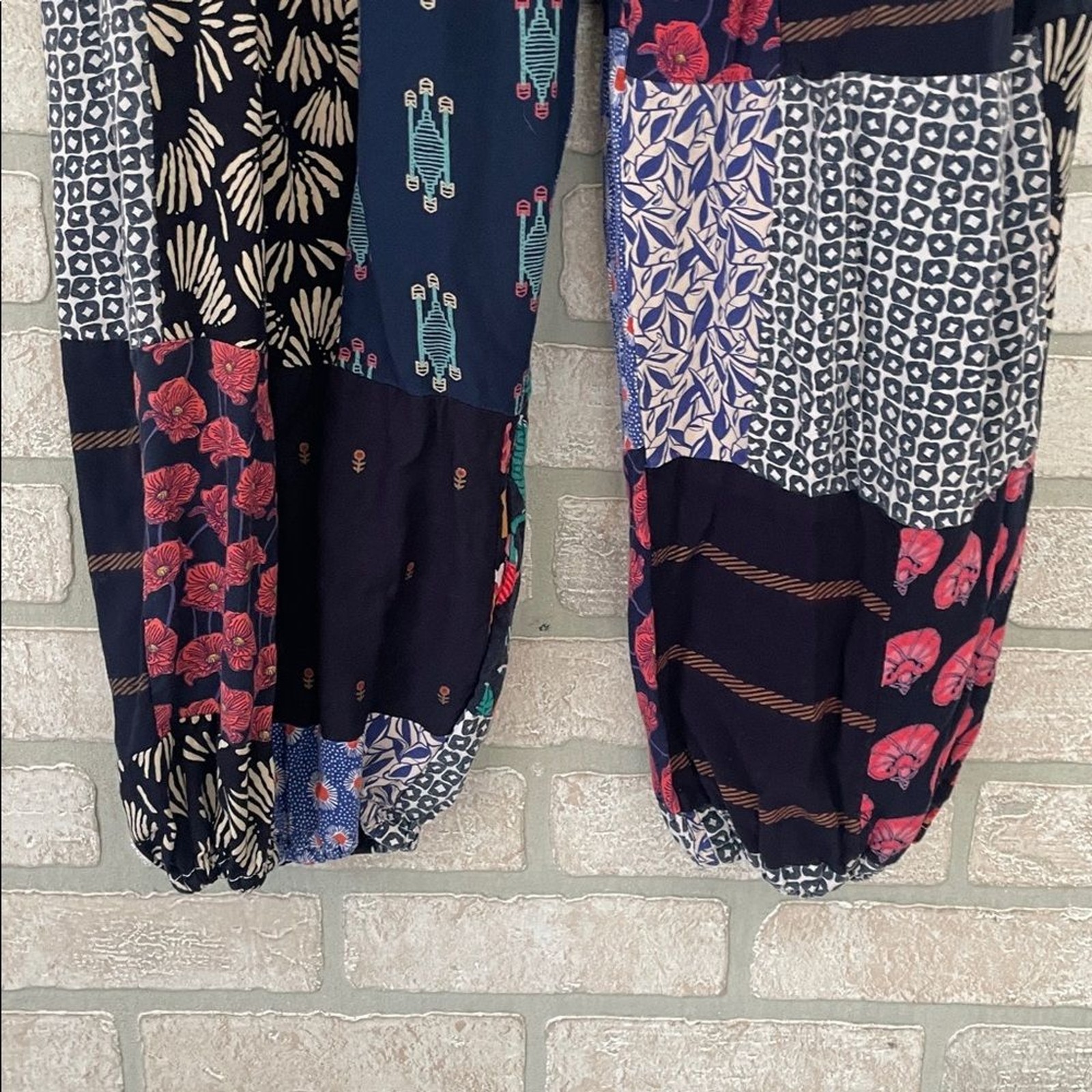 Patchwork Patterned Pants jogger Harlem size small - image 3