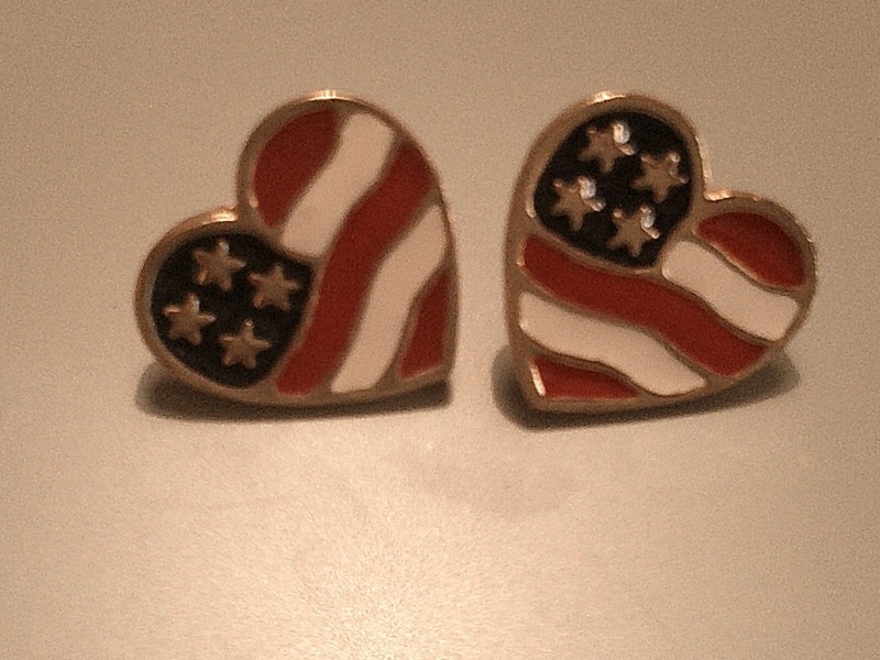 Vintage Avon Heart of Amercan Earrings