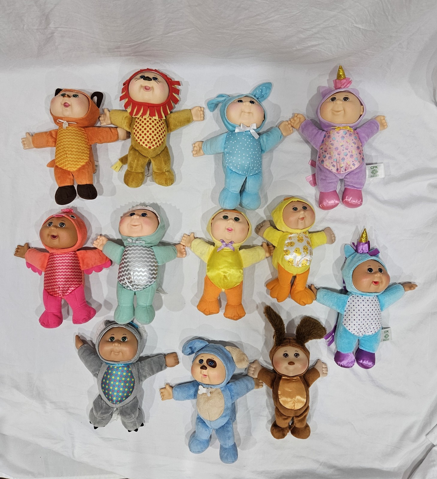 Cabbage Patch Kids Cuties 9&rdquo; Plush Doll Lot of 11 &ndash; Asso