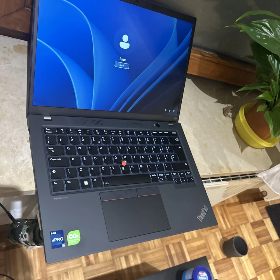 Lenovo ThinkPad T14 Gen 3 14 Zoll Business Laptop - Image 4 of 4