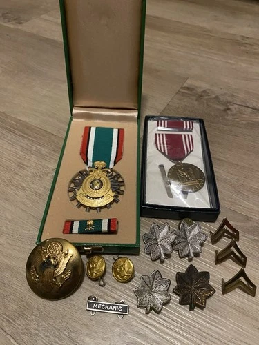 Military Army Medals Pins Insignia Lot Cold War Ww2 Silver Gold WWII US