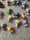 26 vintage Hasbro Littlest Pet Shop LPS and Accessories — photo 6