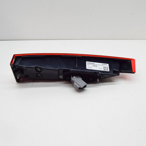 VOLVO V60 MK2 Rear Inner Right Side Tailgate Taillight 32228905 NEW GENUINE - Picture 3 of 9