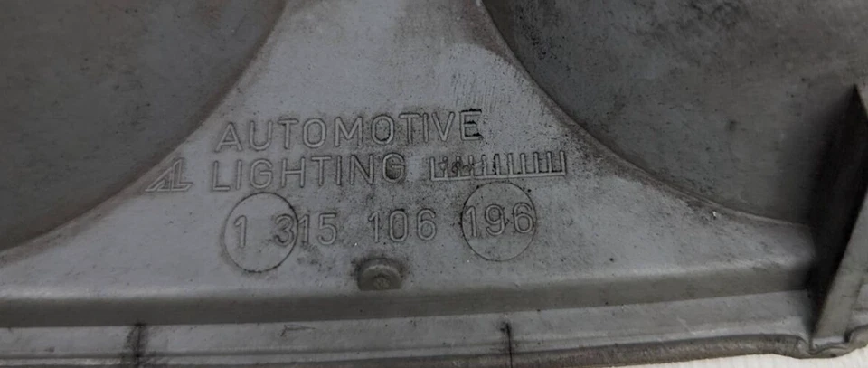 03-05 Range Rover HSE L322 Left Driver Side Turn Signal Corner Marker Light OEM - Image 2 of 4