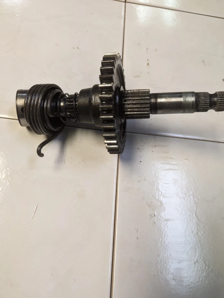 1979-83 HONDA XL250S KICK STARTER SPINDLE SHAFT ASSY - Image 2 of 4
