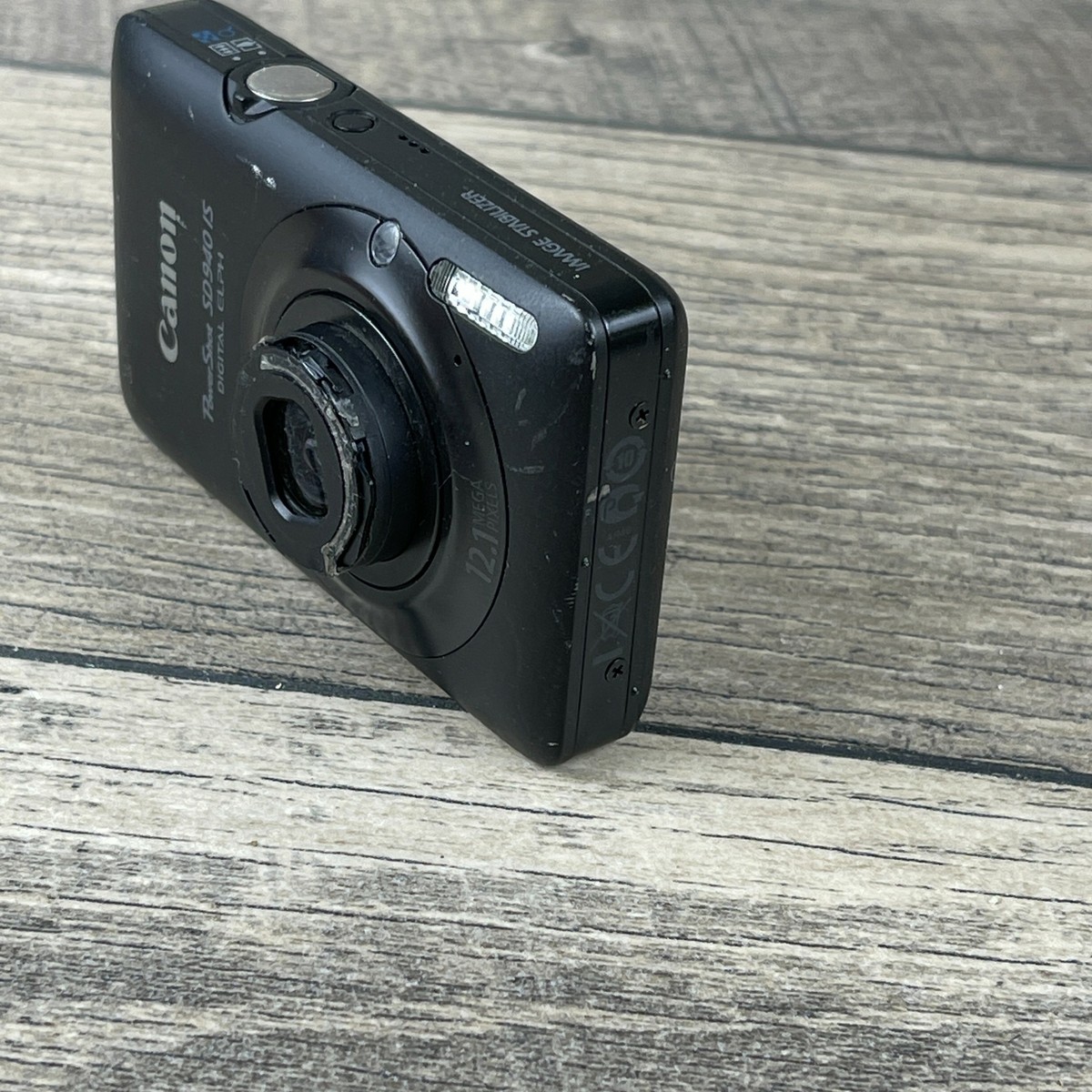 Canon PowerShot SD940 IS Black 12.1 MP 4x Optical Zoom Digital