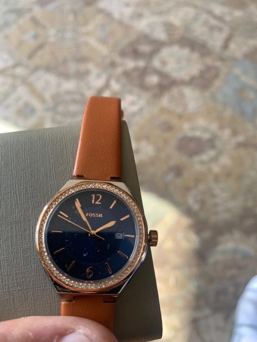 Fossil three hotsell dial watch