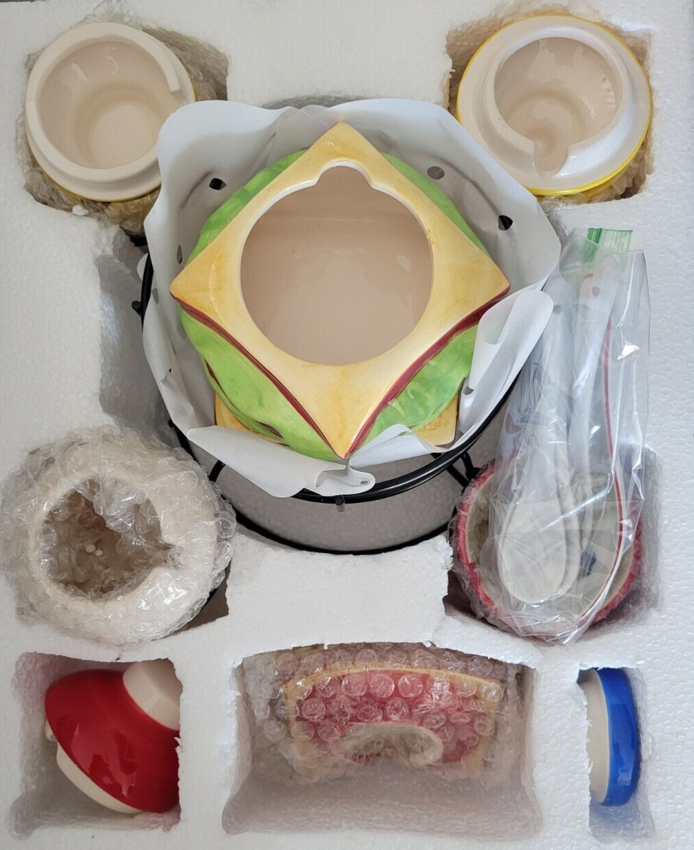 PIER 1 IMPORTS SANDWICH CONDIMENT SPINNER BLACK METAL HOLDER AND 5 CONTAINERS