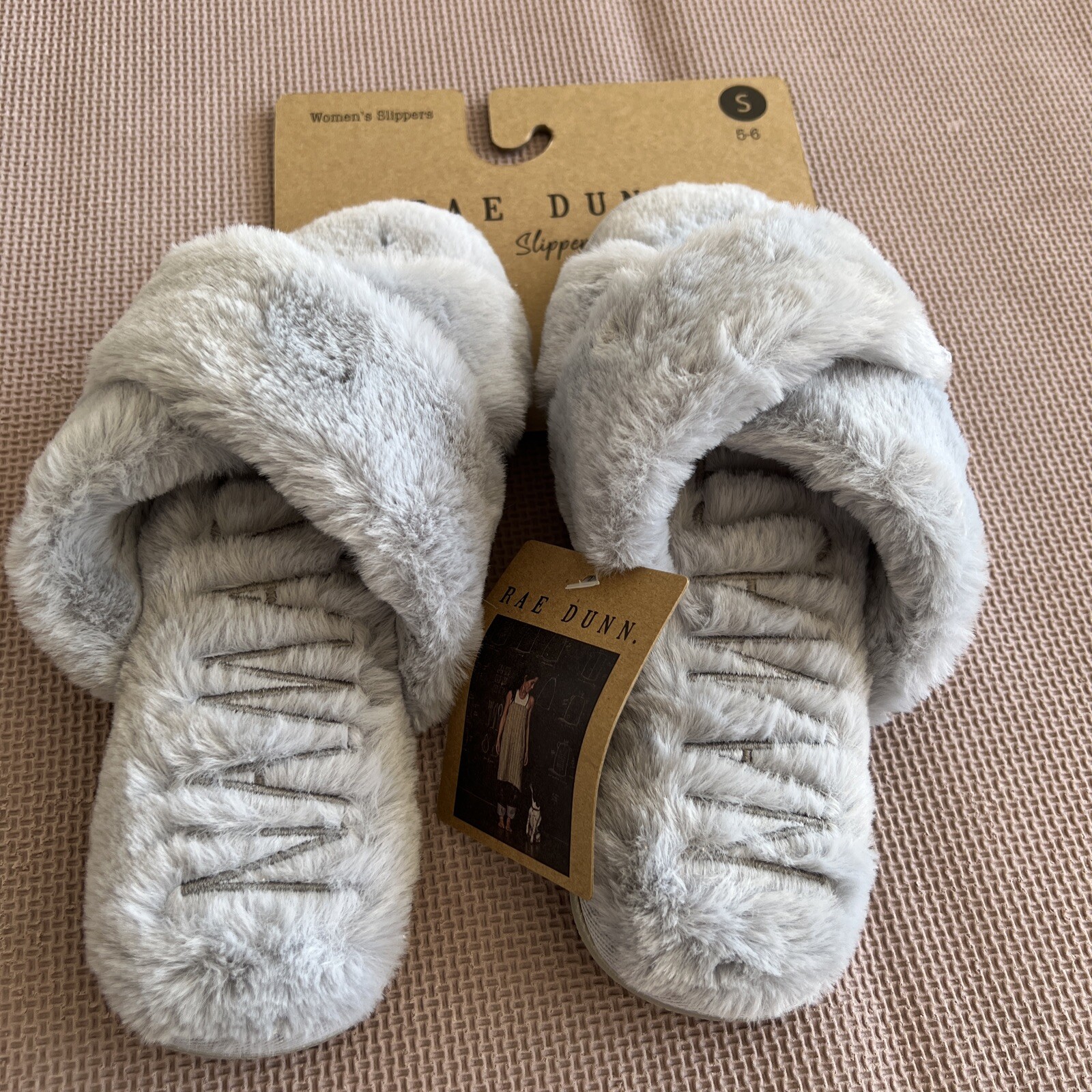 SAOLA Pantofole RAE DUNN Donna Grandi 5 6 PICCOLE Soffici Morbide Namaste Suola Hard Slides