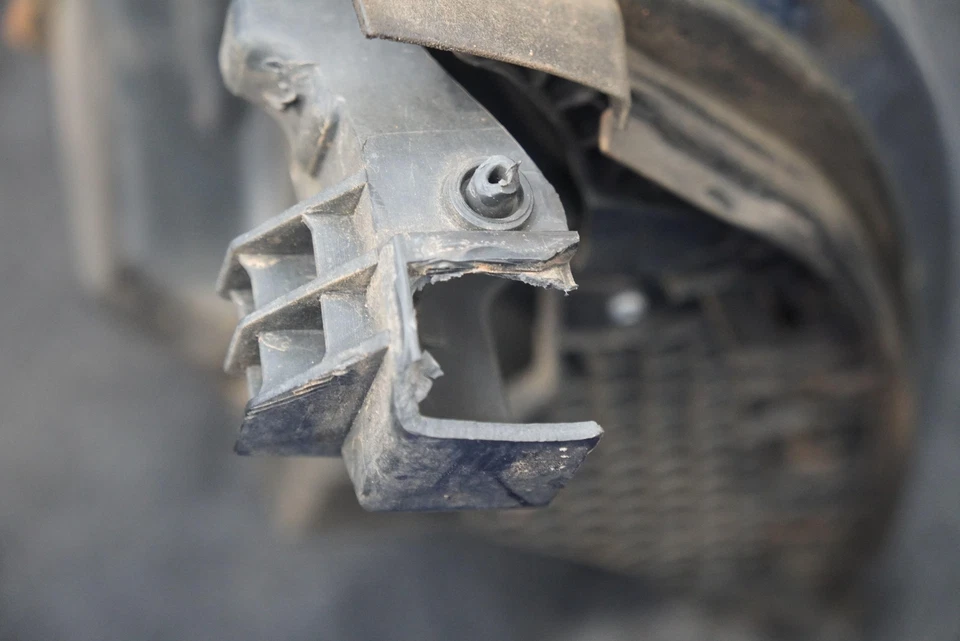 Faro delantero derecho 84388593 Chevy Silverado 3500 2500 2015-19 *Nota* Foto 3 de 4