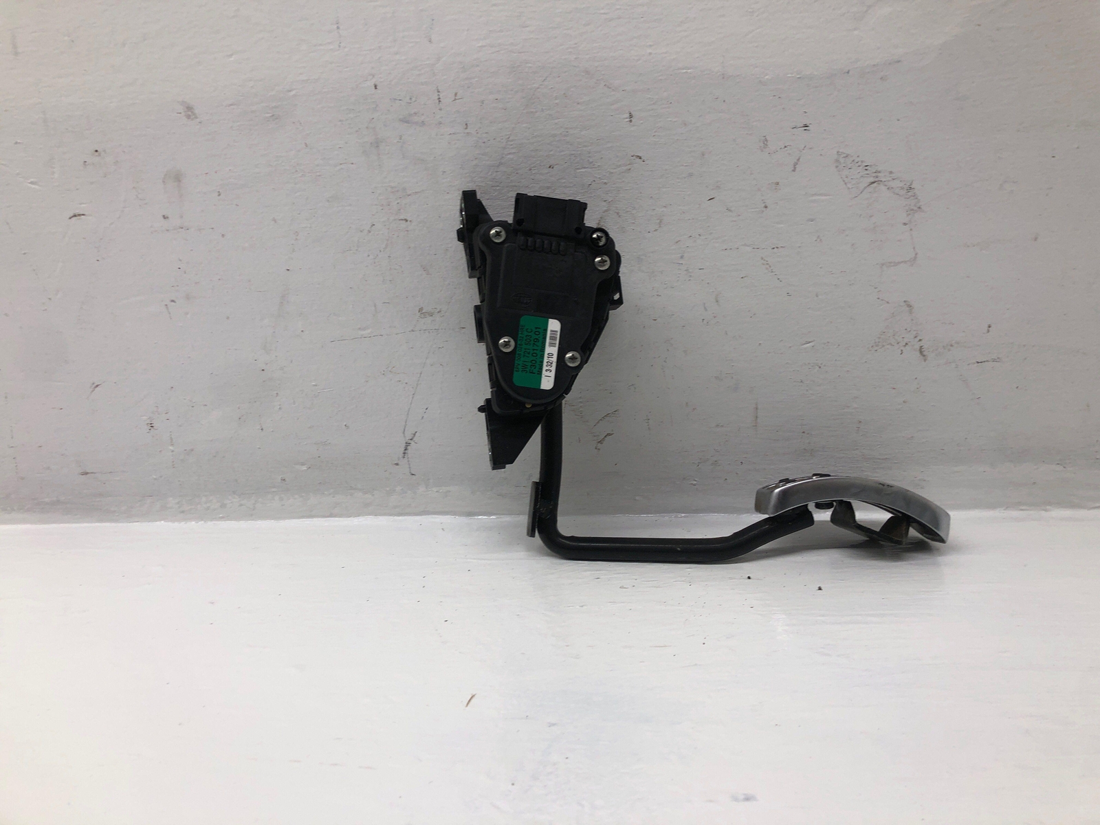 2006-2019 BENTLEY CONTINENTAL GAS PEDAL THROTTLE W/ELECTRONIC MODULE 3W1721503C