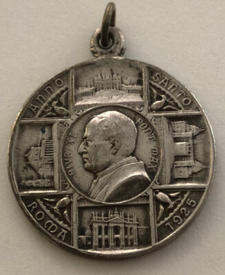 Antique Catholic Holy Religious Medal By ''KISSING'' Pax Christi in Regno Christi