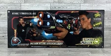 WowWee Light Strike Assault Striker D.C.R.-012 With 1 Strike Target New In Box