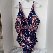 NEW NWT Bloomchic Plus Size Swimsuit 22-24 One Piece Navy and Red paisley