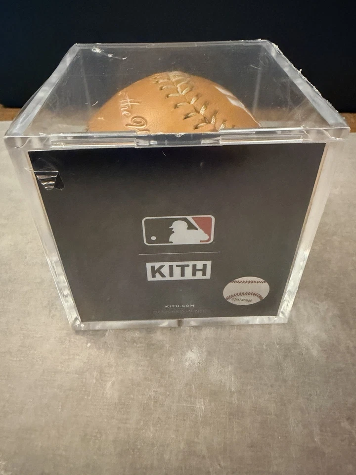 Kith & Rawlings para los Yankees de Nueva York Béisbol Bronceado en Mano Nuevo Sellado Foto 4 de 4